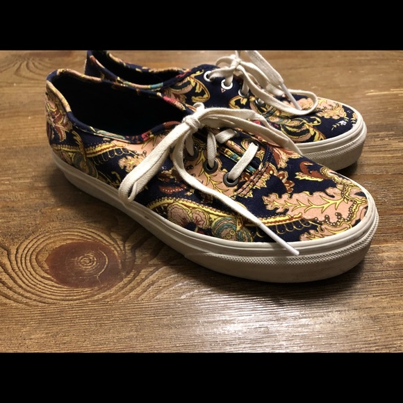 vans liberty